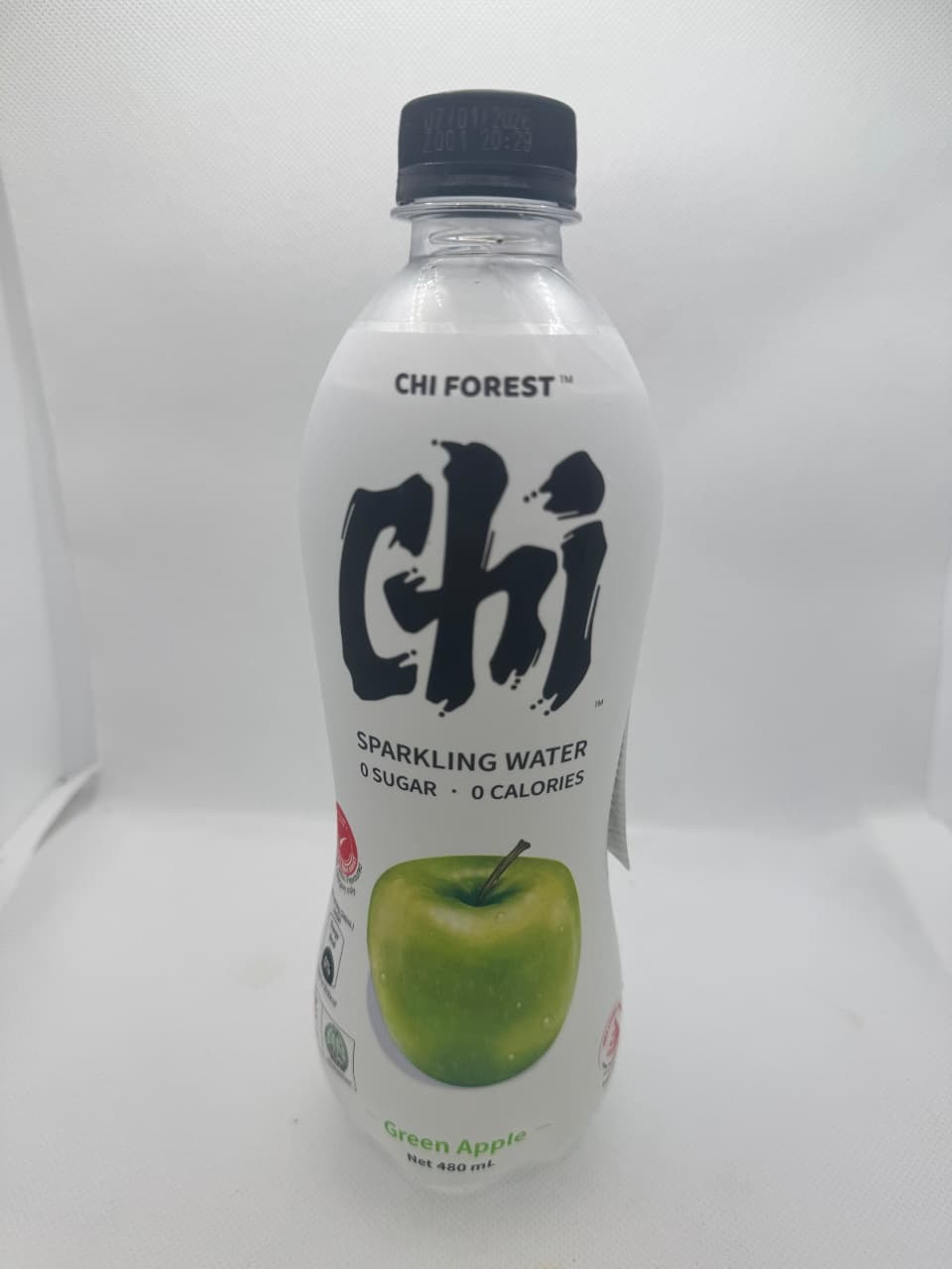 Photo of Chi Forest Sparking Water Green Apple